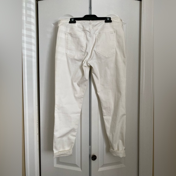 GAP white jeans - Picture 2 of 3